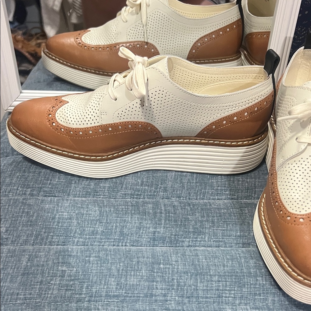 Cole Haan Cream and Tan Leather Flats - Picture 3 of 6